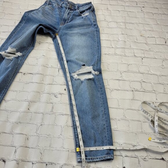 American Eagle Woman’s Blue Distressed mom jeans size 0 Regular - Picture 3 of 12